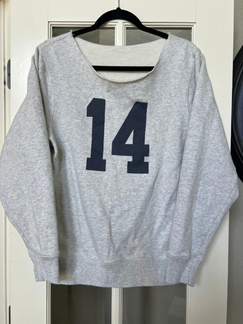J Galt (Pacsun) Off Shoulder 14 Sweatshirt